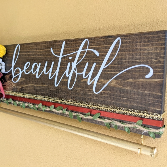 Red Succulent Headband Bow Board - Picture 4 of 4